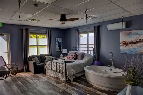 The Family Birth Center .